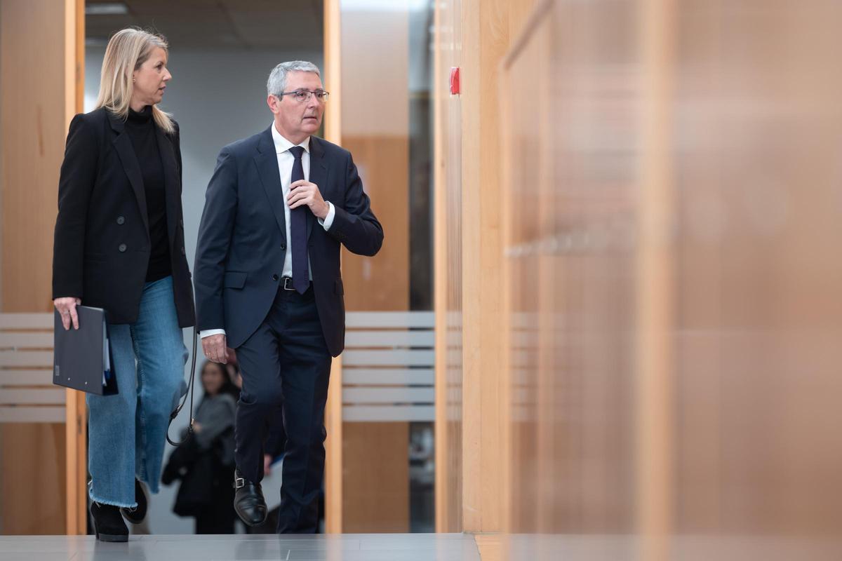 El presidente de la Diputación, Francisco Salado, en el Pleno.