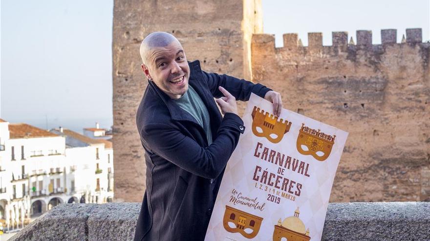 El Carnaval de Cáceres supera su primer escollo y arranca con el Pelele y el pregón de JC