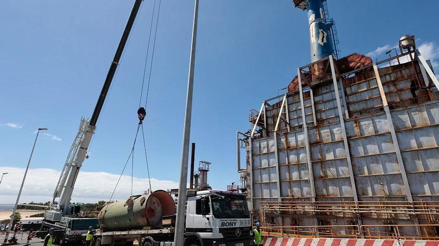 La Justicia obliga a la Refinería a pagar casi medio medio millón de euros a Santa Cruz de Tenerife por la basura