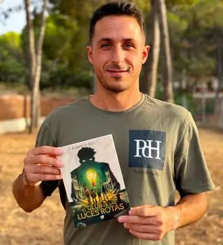 Las batallas que no se ven: Un escritor de Sagunt aborda la soledad adolescente en su nueva novela