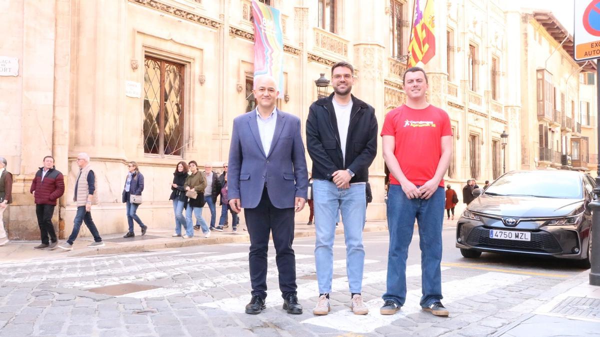 Salas, Méndez y Payeras tras reclamar el apoyo del Consell de Mallorca al Correllengua 2026.