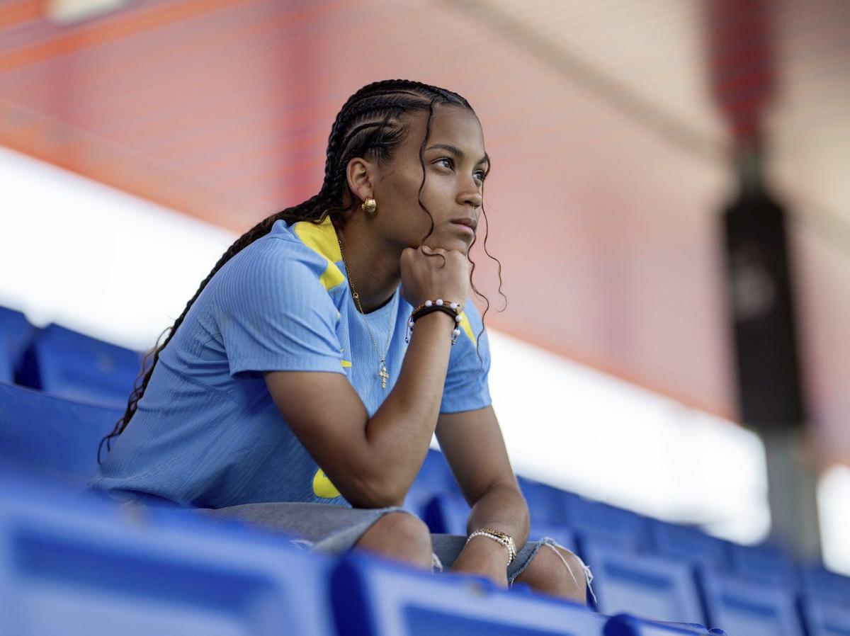 Vicky López, migcampista del Barça: "Quan em vaig acostar més a Déu  va ser al venir aquí, al Barça"