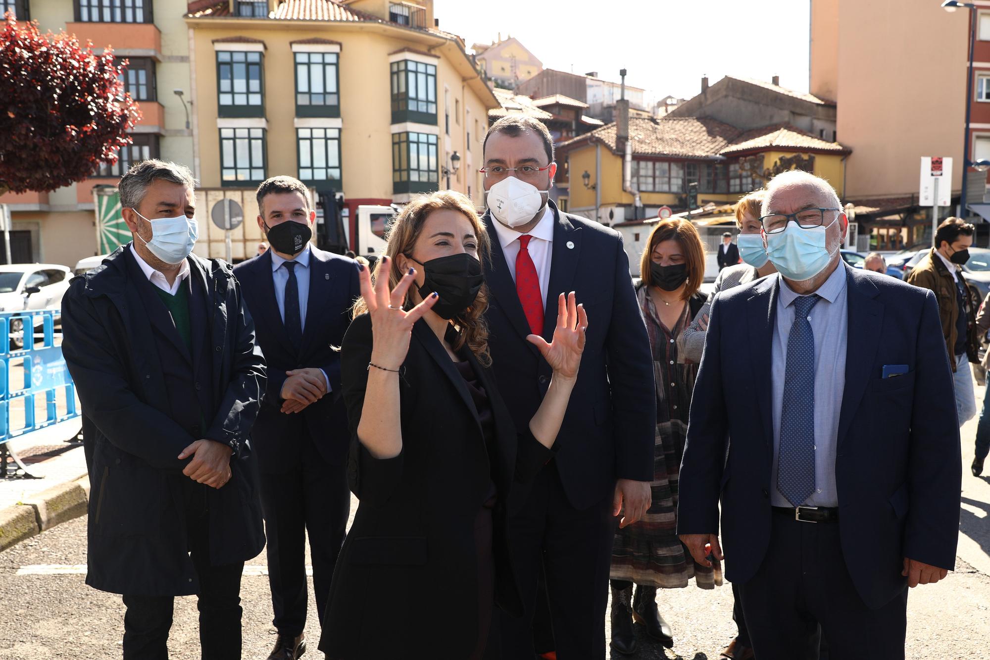 EN IMÁGENES: Así fue la visita de la ministra de Transportes, Raquel Sánchez, a Ribadesella