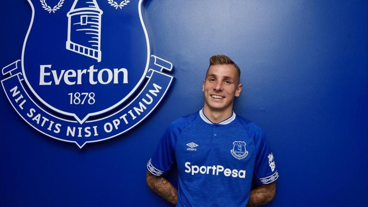 Lucas Digne, el único azulgrana llegado este verano al Everton que está en la convocatoria