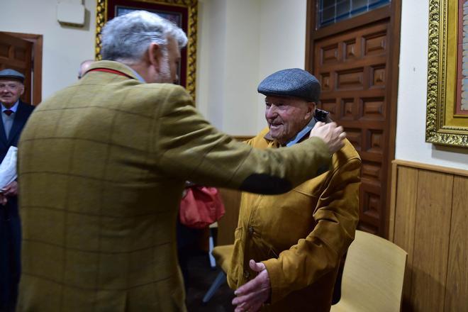 Galería | Ángel Masa, de Plasencia, cumple 100 años y es recibido por el alcalde