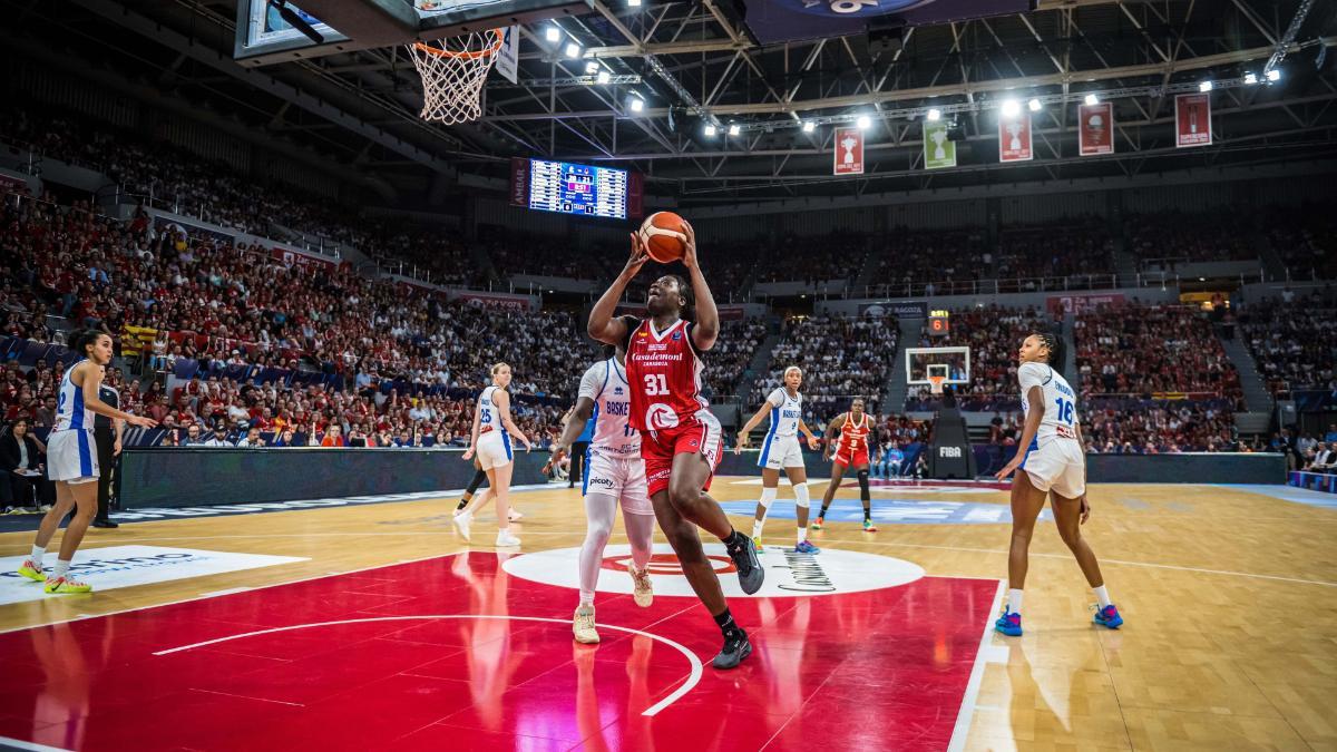 Aminata Gueye anotó 17 puntos en un repleto Príncipe Felipe