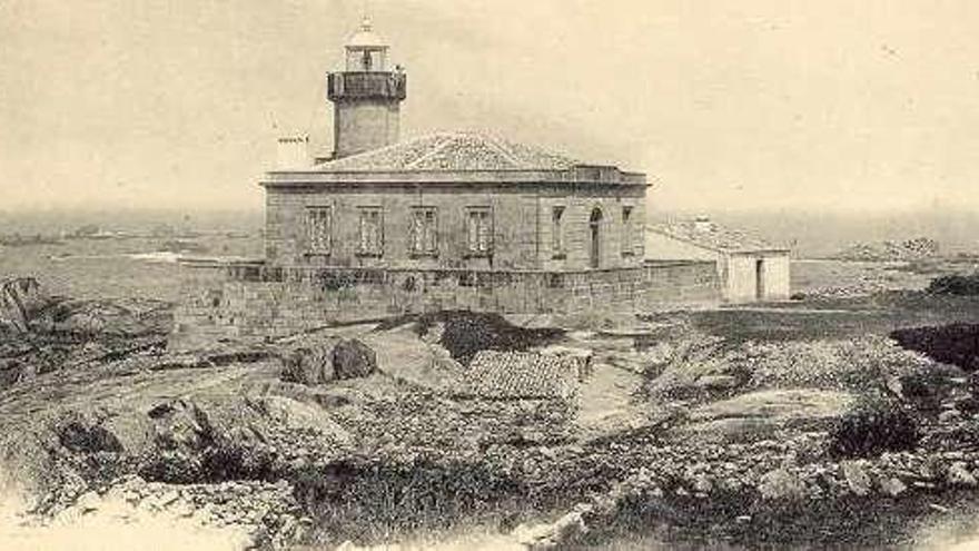 Situación actual y antigua del viejo faro de Cabo Silleiro. // Puerto de Vigo