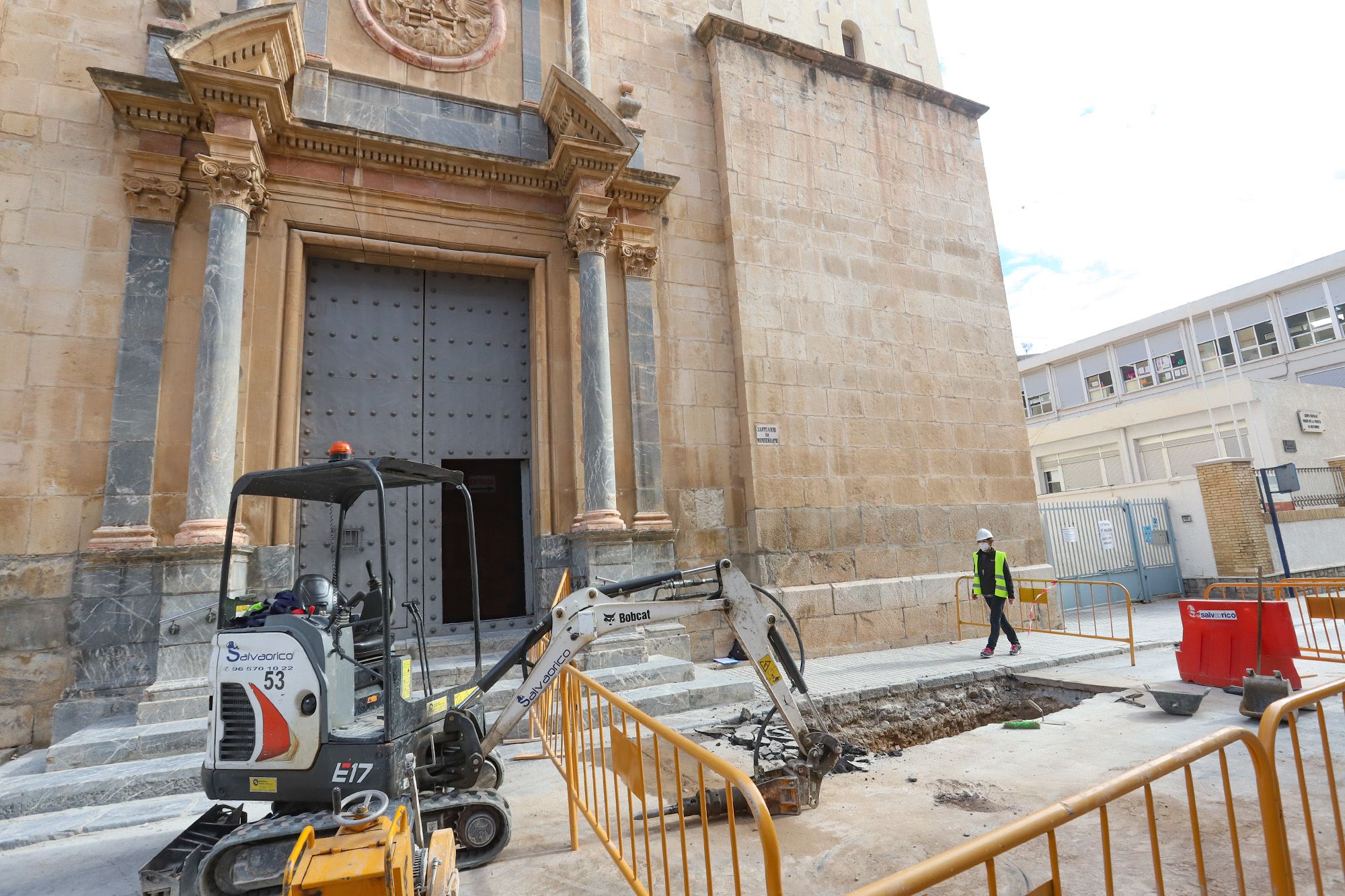 Localizan junto al Santuario de Monserrate una parte de la muralla islámica de Orihuela