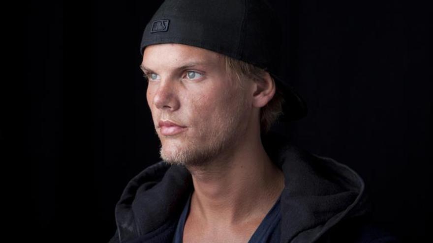 Familiares y amigos despiden a Avicii