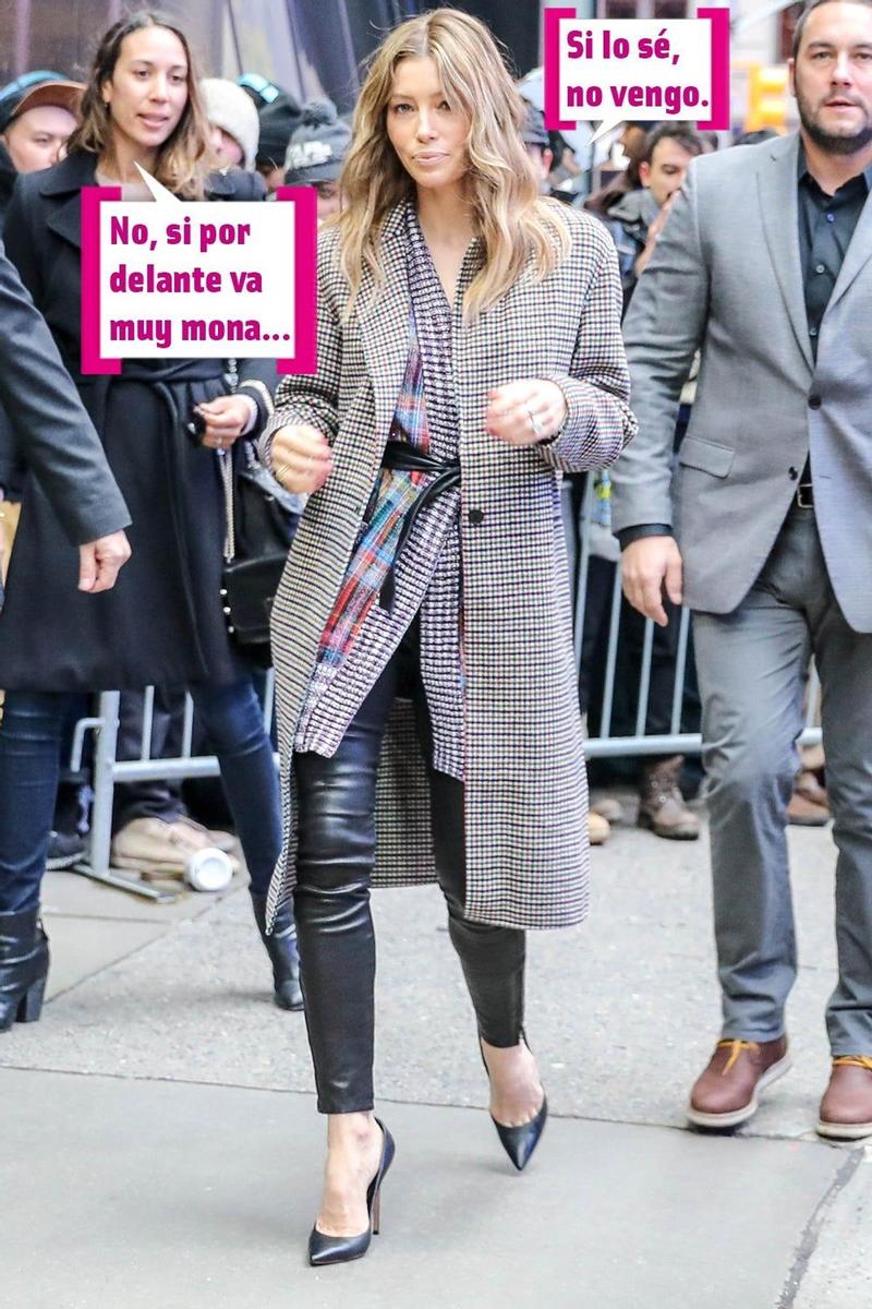 Jessica Biel por la calle