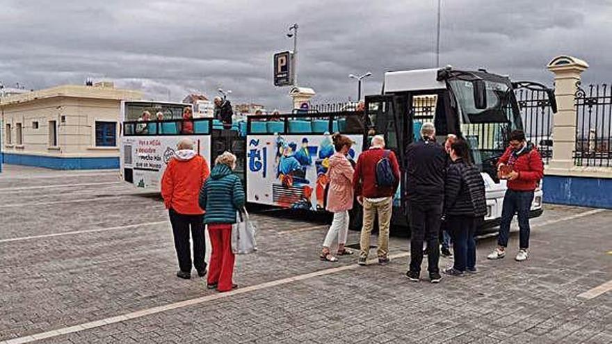 El autobús turístico que circulará por la ciudad este fin de semana.