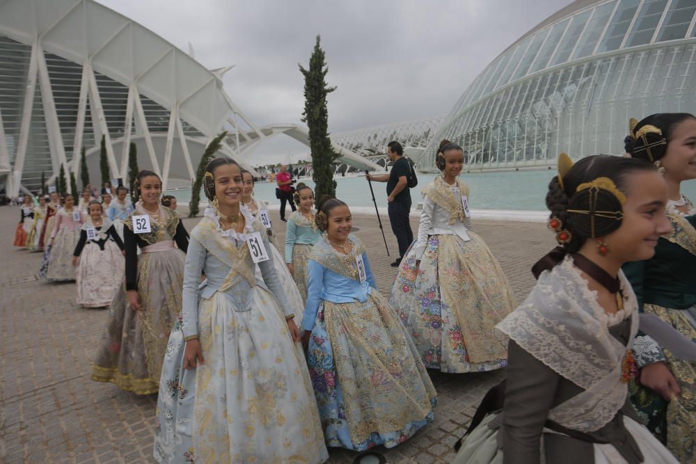 Las candidatas a Fallera Mayor Infantil visitan el Museo Príncipe Felipe