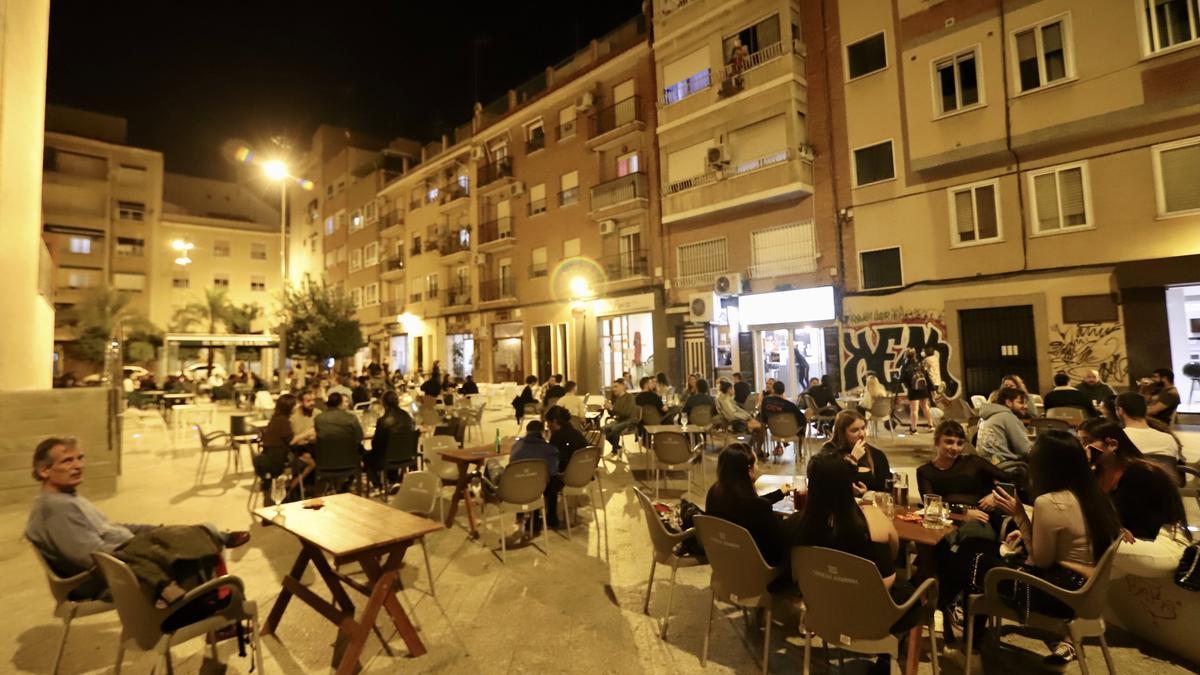 Terrazas en la Plaza de la Universidad de Murcia