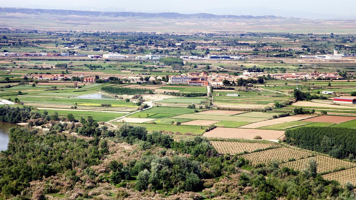 La Ribera Alta del Ebro cuenta con entornos de gran belleza paisajística en torno al Ebro.