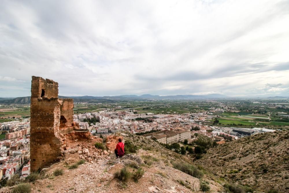 Derrumbe de parte de la Torre Taifal de Orihuela