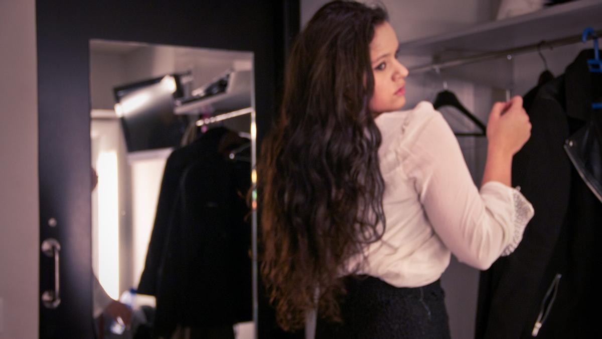 Rosalía antes de Nunca los daré por muertos, homenaje a Juan Gelman, con el Big Ensemble del Taller de Músics, que se presentó en la sala Barts en noviembre de 2013.