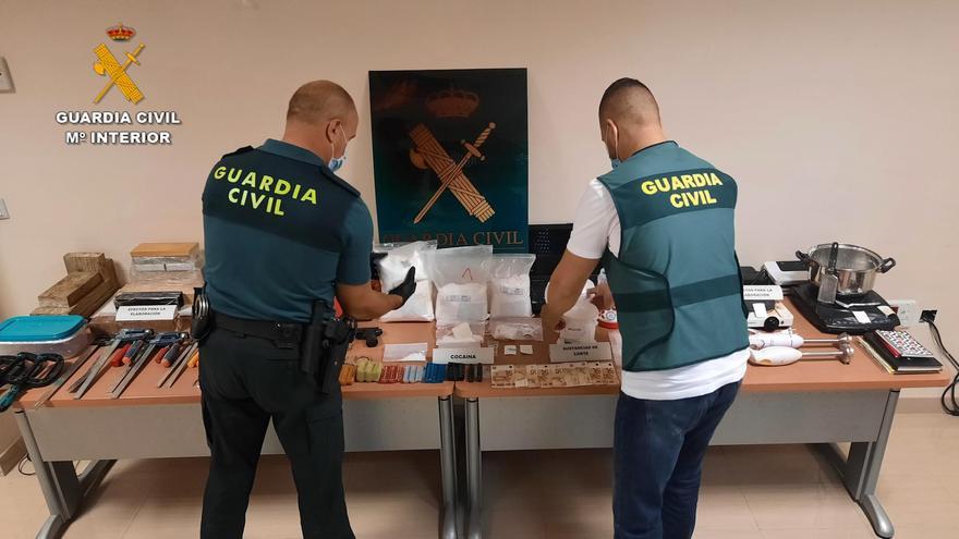 La Guardia Civil desarticula en Baena y Castro un grupo organizado dedicado al tráfico de drogas