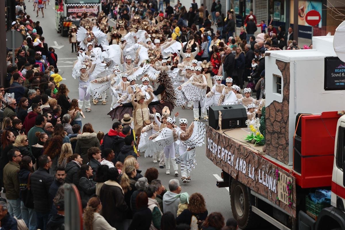 Búscate en las imágenes de la rúa de Carnaval de Ibiza