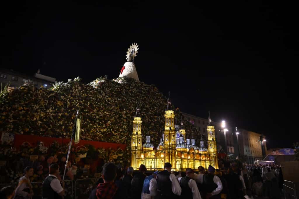 El Rosario de Cristal, uno de los momentos más emocionantes de las Fiestas del Pilar