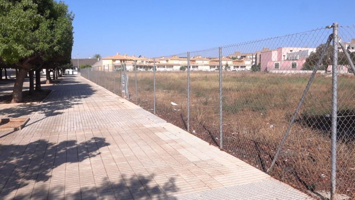 Terrenos donde se construirá la nueva iglesia del Polígono de Santa Ana.