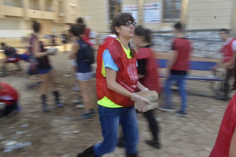 Los Alcázares recibe la solidaridad de cientos de personas