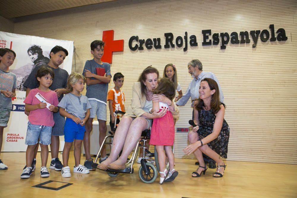 De los homenajeados ayer se resaltó, entre otras virtudes, su «humanidad», ser «periodistas todoterreno» y hacer un trabajo «libre» durante los años de dictadura.