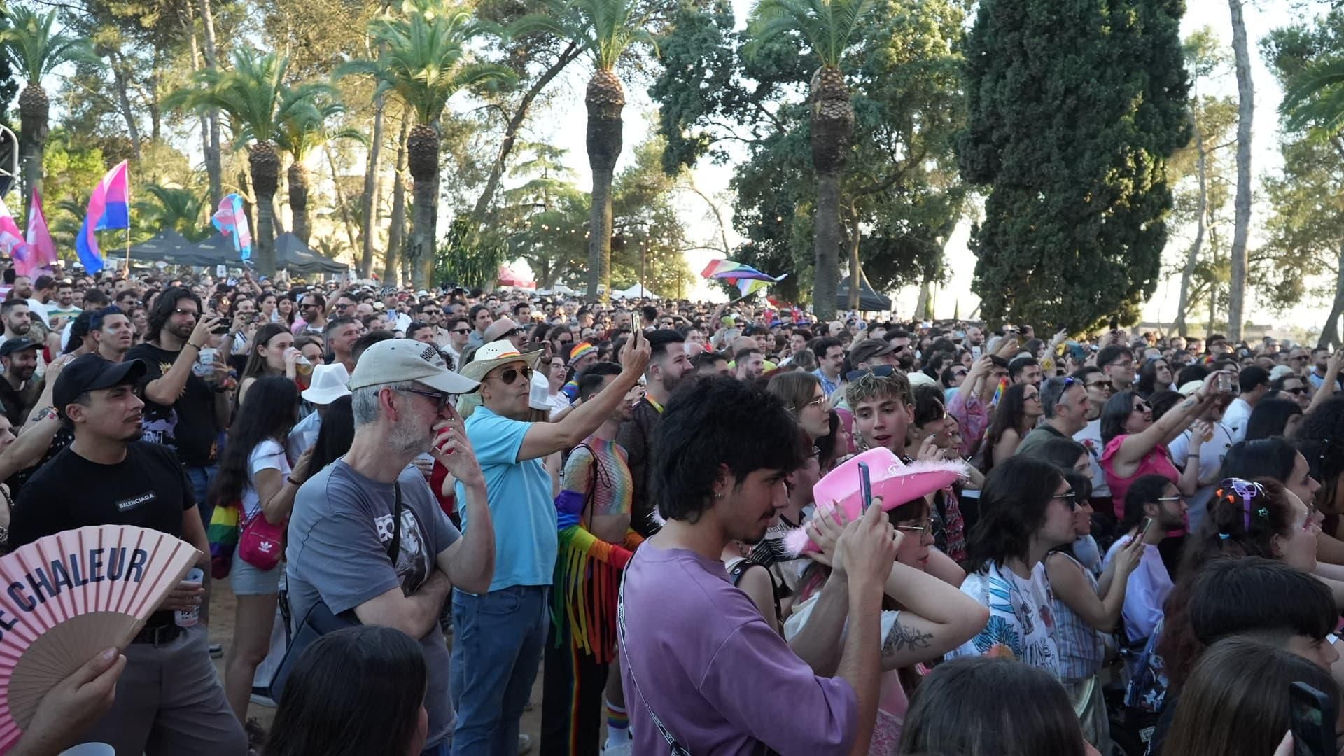 Fotogalería: Apoteosis en el día grande de los Palomos de Badajoz