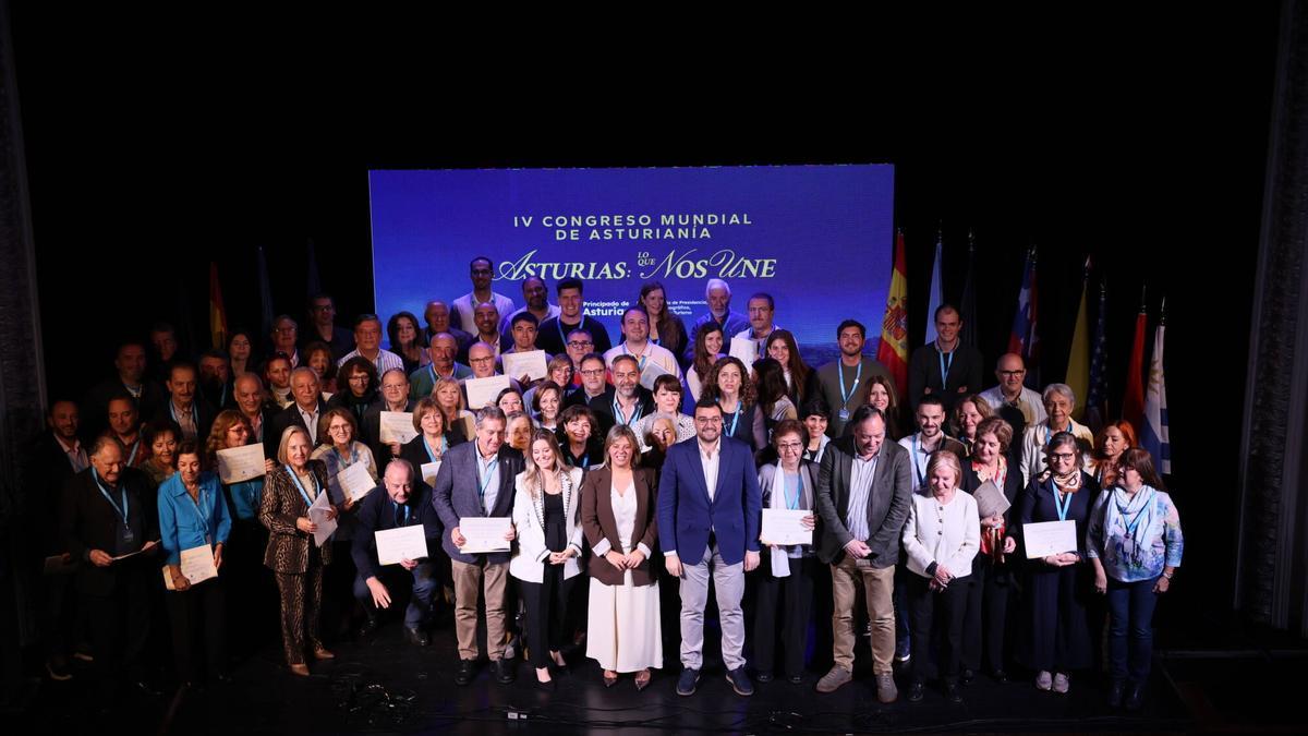 Teatro Riera de Villaviciosa. Congreso de Asturianía