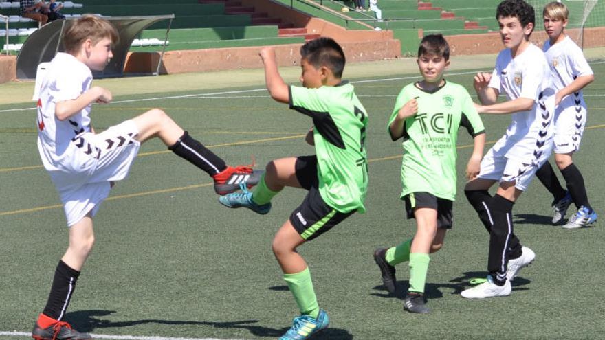 Una partido de fútbol base de la pasada jornada