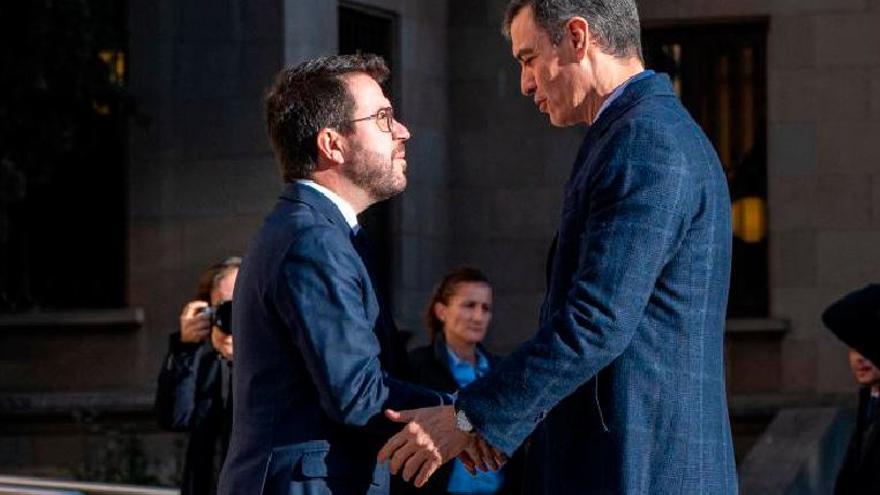 En marxa la reunió entre Aragonès i Sánchez al Palau de la Generalitat