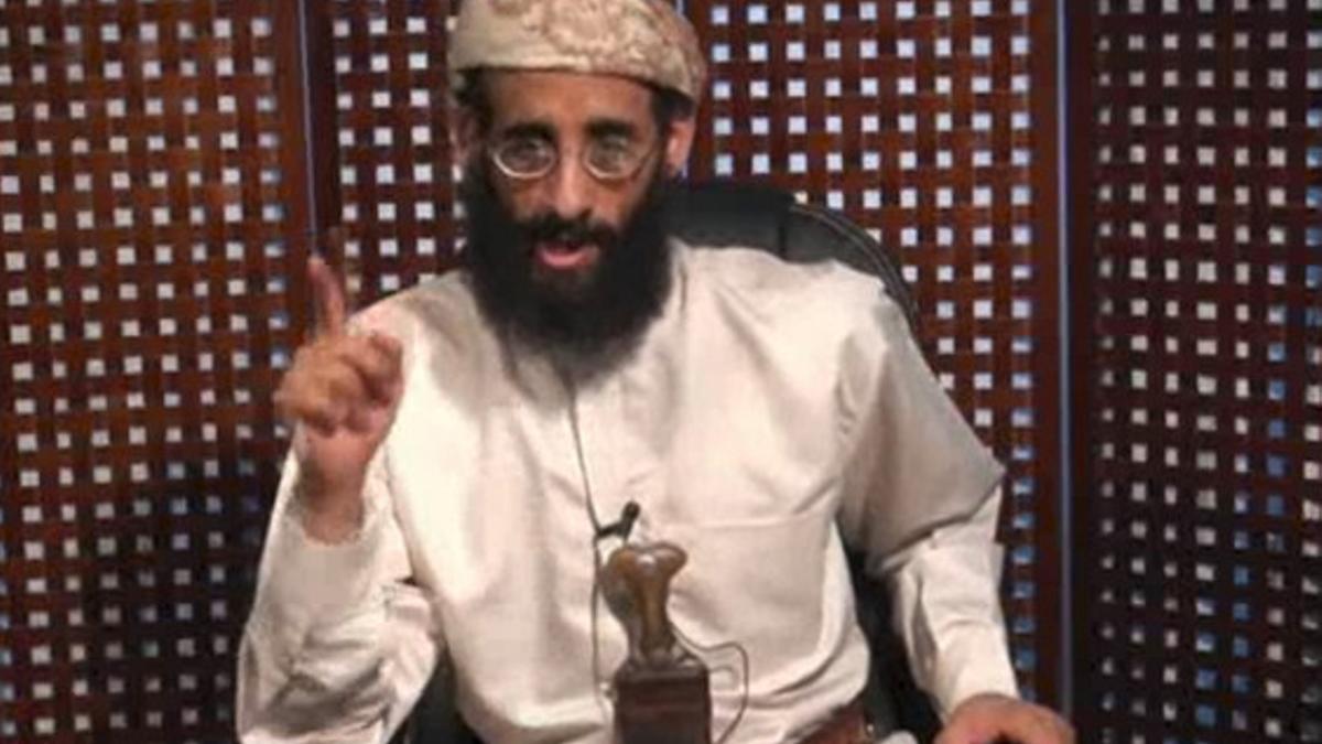 Anwar al Awlaki, en una imagen de un mensaje de vídeo que difundió en noviembre del 2010.