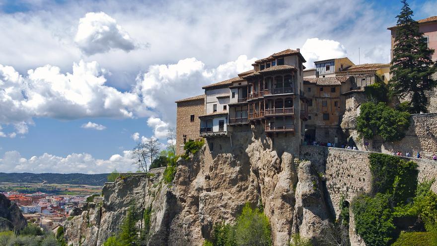 Se derrumba el principal acceso peatonal a las Casas Colgadas Cuenca - La Opinión de Murcia