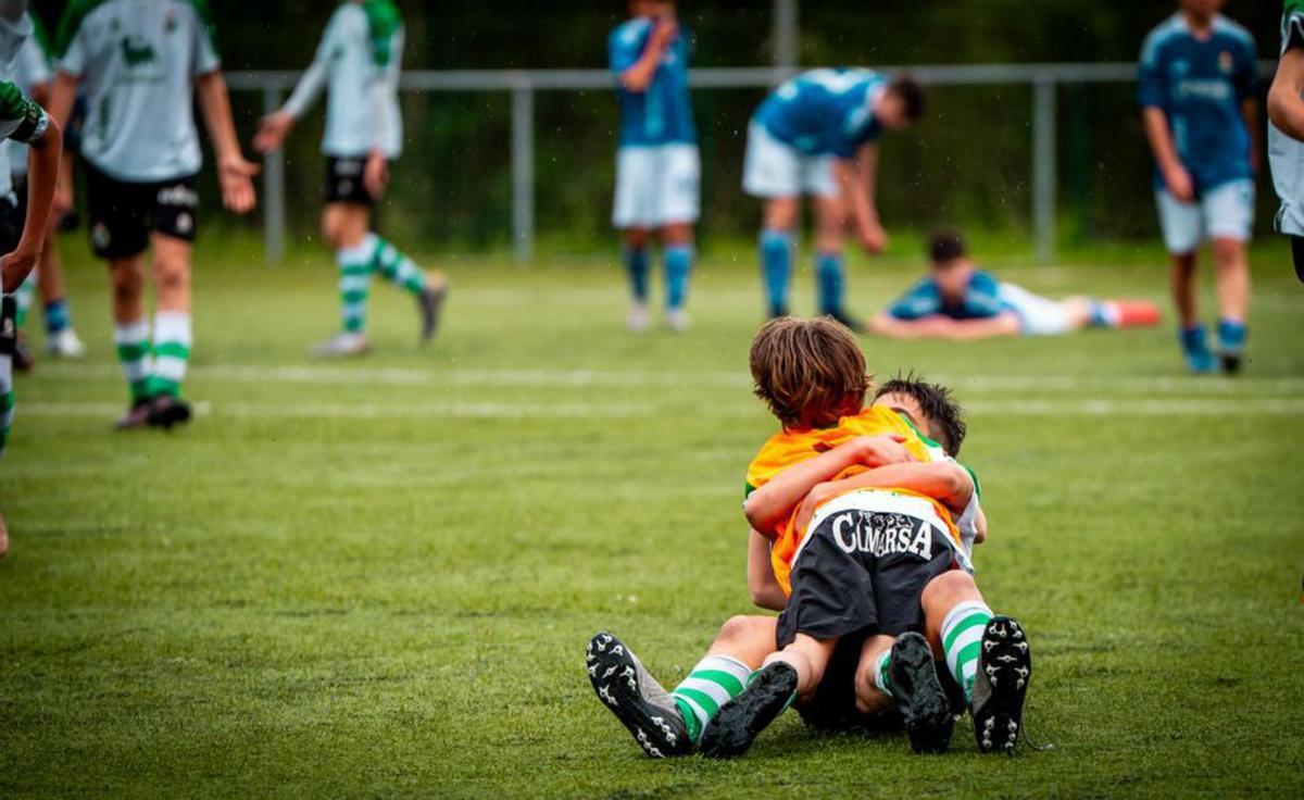 Asturianos en las rondas finales de la Oviedo Cup