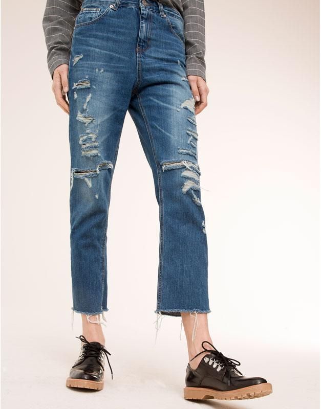 Jeans mom fit, Pull&Bear (29,99€)