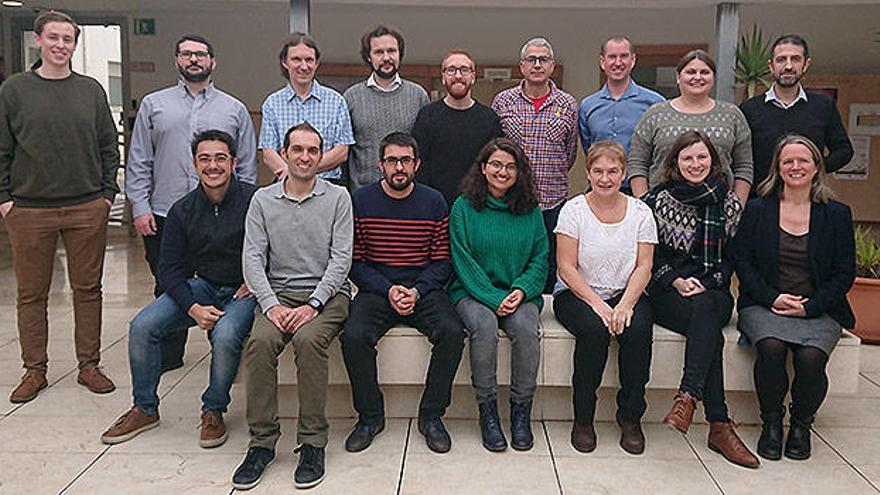 Foto de familia de los socios del proyecto europeo GoURMET durante la reunión de inicio celebrada en la UA