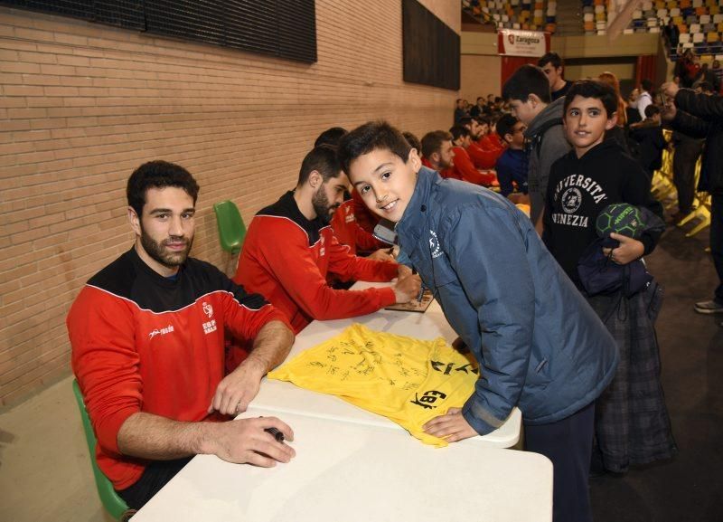 Firma de autógrafos de la selección española de balonmano