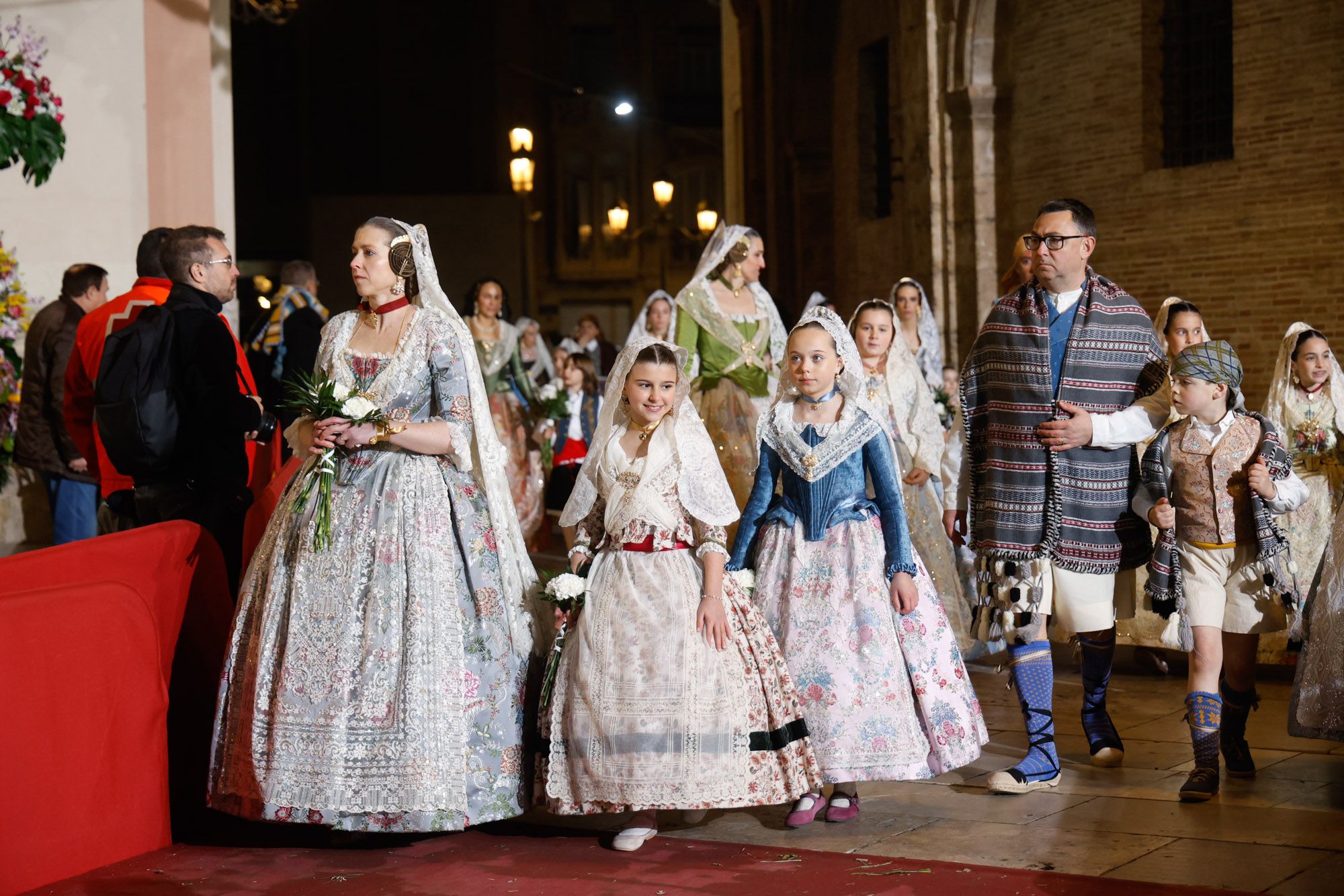 Todas las fotos de la Ofrenda del 17 de marzo por la calle de la Paz de 21:00 a 22:00 horas