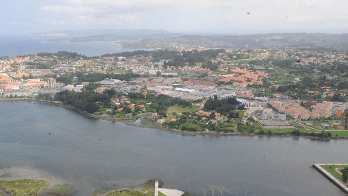 Vista aérea del concello de Oleiros.   | // VÍCTOR ECHAVE