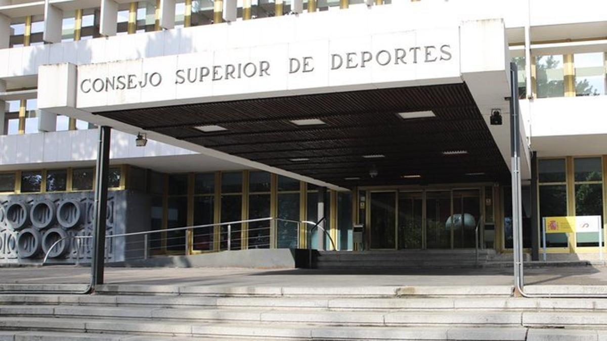 Fachada del Consejo Superior de Deportes en Madrid