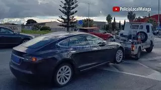 Golpe en Málaga a los VTC piratas: Dos conductores detenidos, 25 empresas investigadas y 71 denuncias