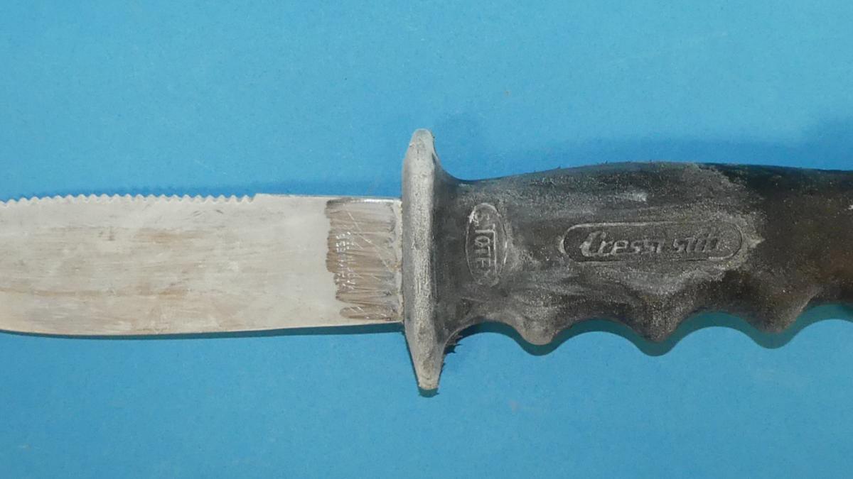 Cuchillo con el que el okupa intentó apuñalar al inquilino