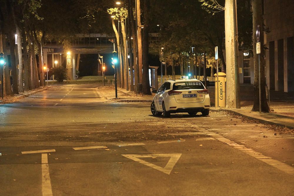 Els carrers de Girona buits en la primera nit del toc de queda