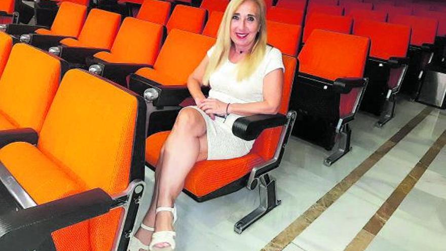 Ana Martín, directorade la revista Campusde la UMU. | PASCUAL VERA