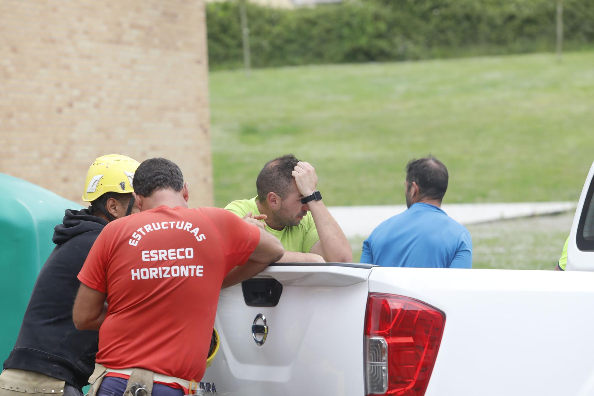 En imágenes: Accidente laboral en Gijón