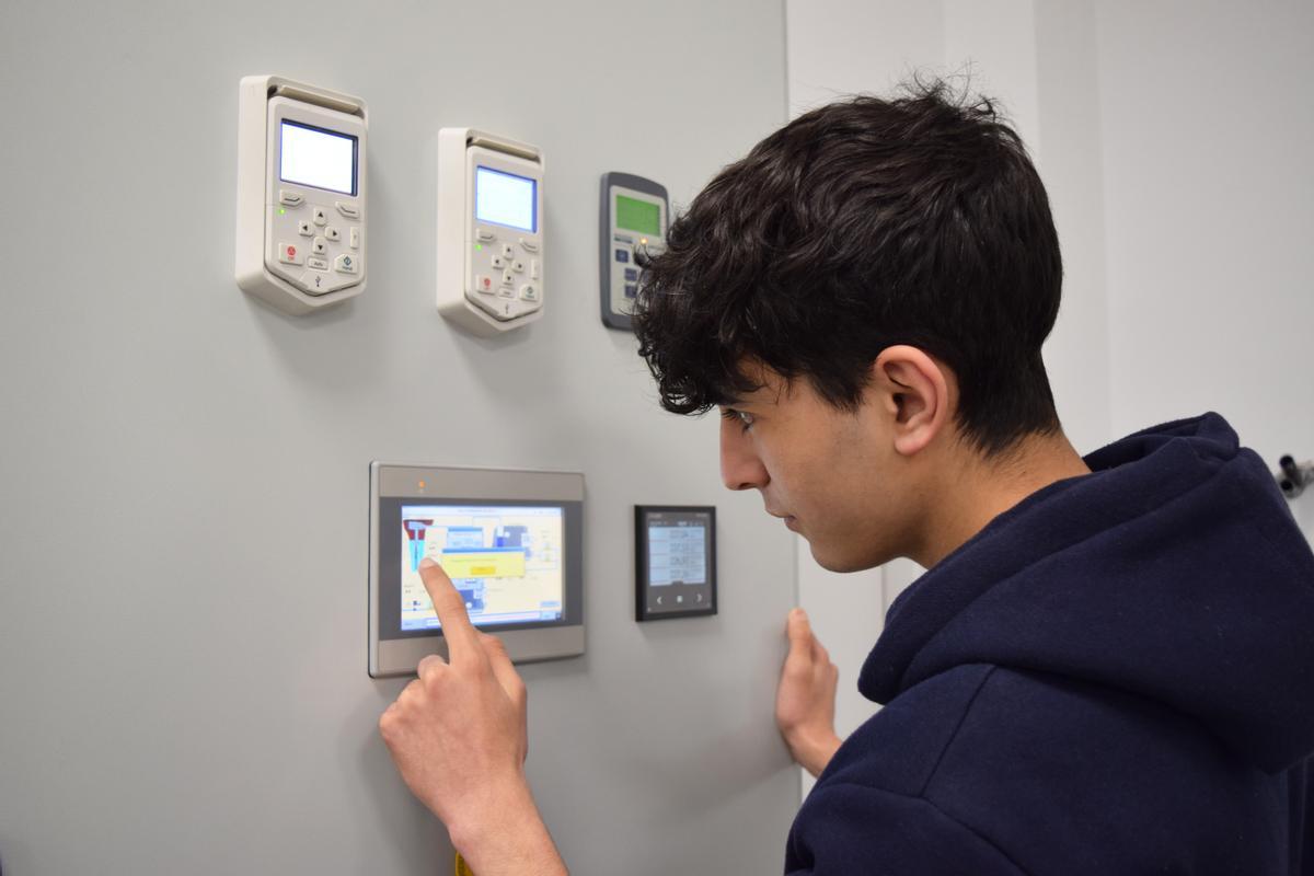 El alumnado se forma en conocimientos prácticos y teóricos sobre el agua.