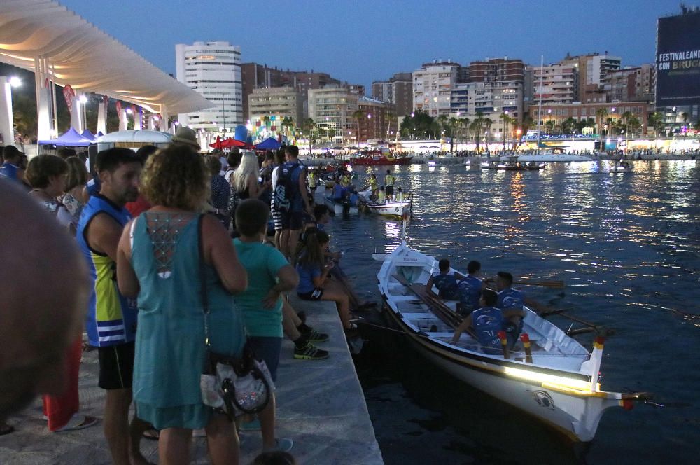 Jornada nocturna de jábegas en El Puerto de Málaga