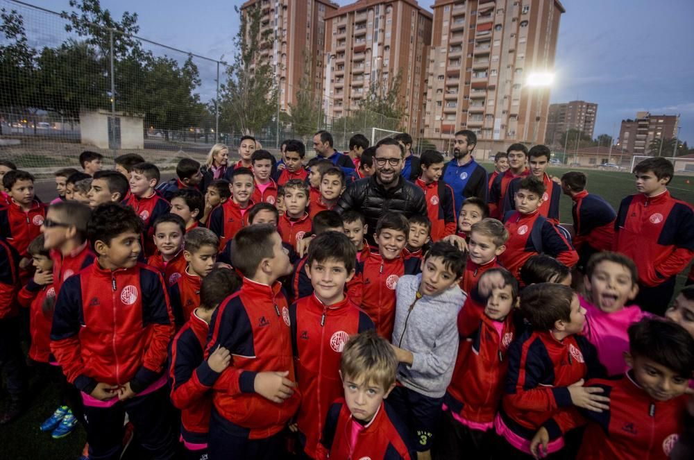 El entrenador alicantino del Getafe regresa 40 años después al campo de Tómbola en el que empezó a jugar