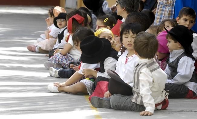 FIESTA DIA DE CANARIAS EN EL COLEGIO AGUADULCE