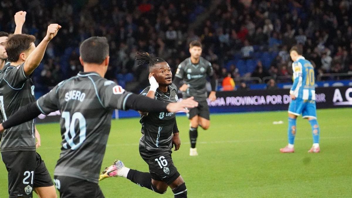 Cipenga celebra el 1-3.