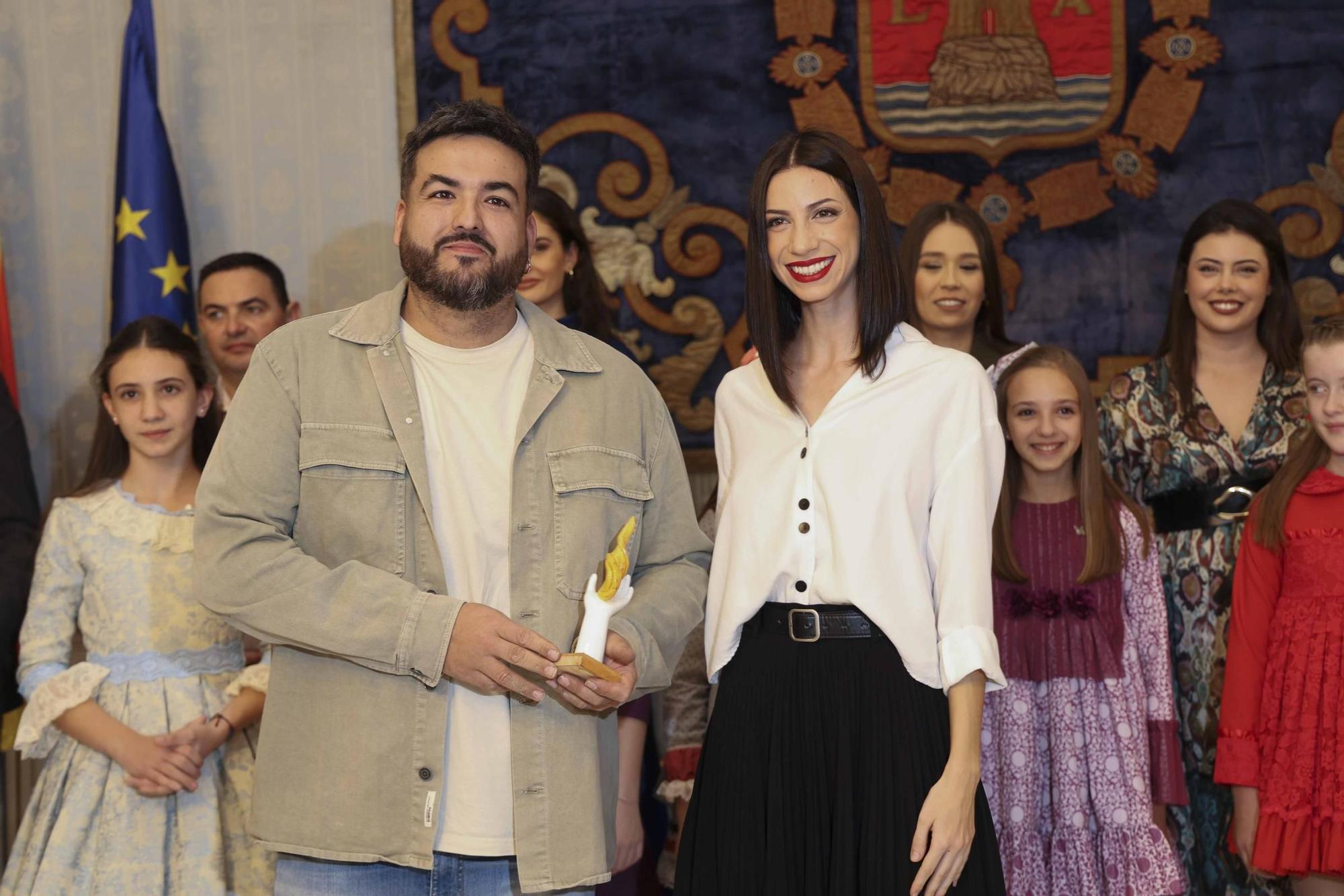 Así ha sido la entrega los premios a los Artistas de Hogueras